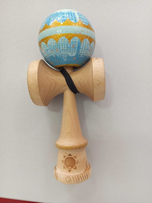 Kendama sol editie speciala