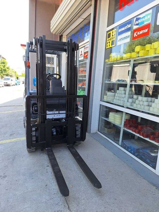 Газокар Митсубиши, 1500кг