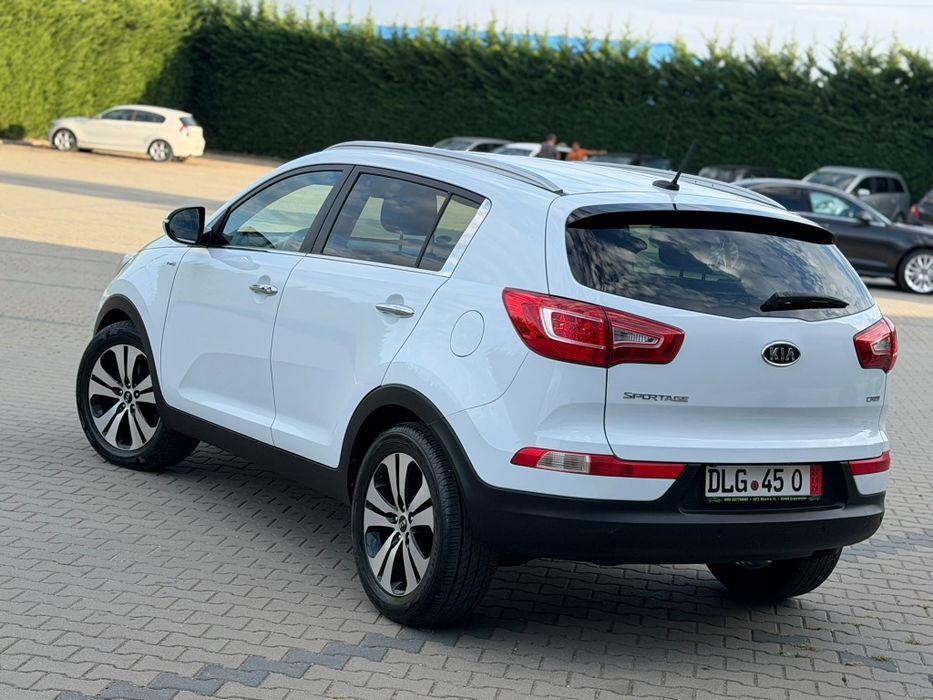 KIA Sportage 2012 — imagine 2