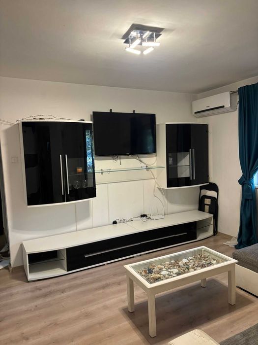 Particular inchiriez Apartament 2 camere bdul Brancoveanu stradal - 350 euro