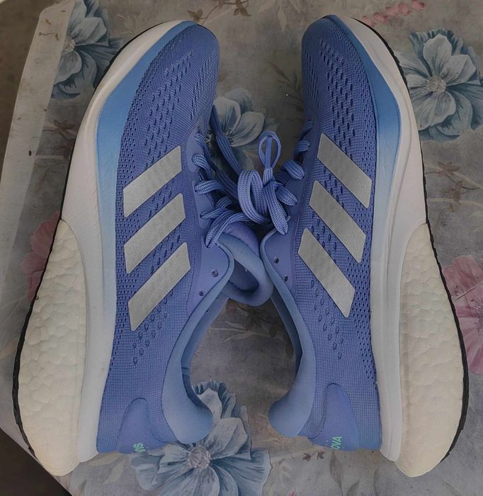 Лот  Adidas  и Daris дамски маркови маратонки.