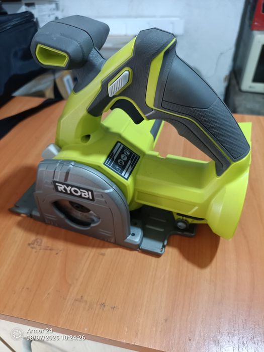 Дисковая пила Ryobi, реноватор, зарядное устройство