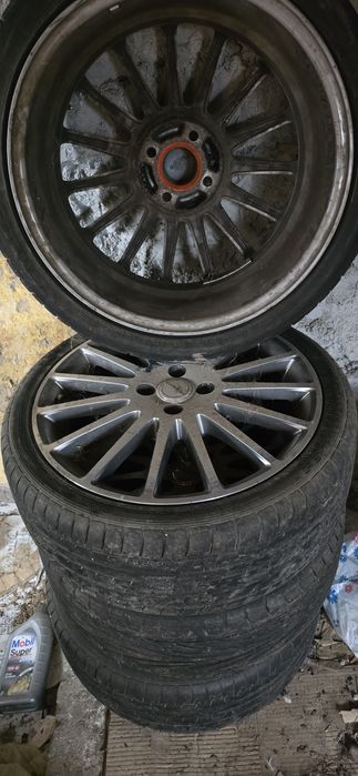 Genți cu cauciuc pe 17