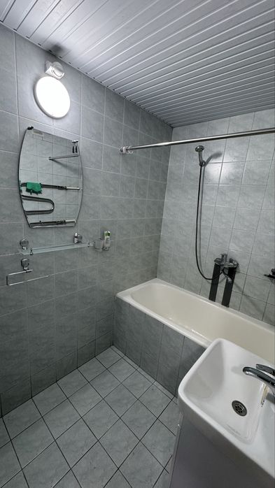 Arenda ofis 80kv 1200 y.e