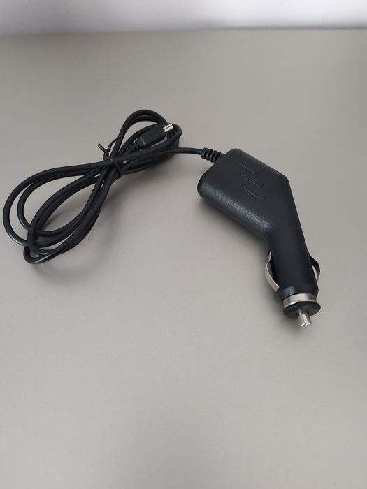 Держатель для телефона и прикуриватель