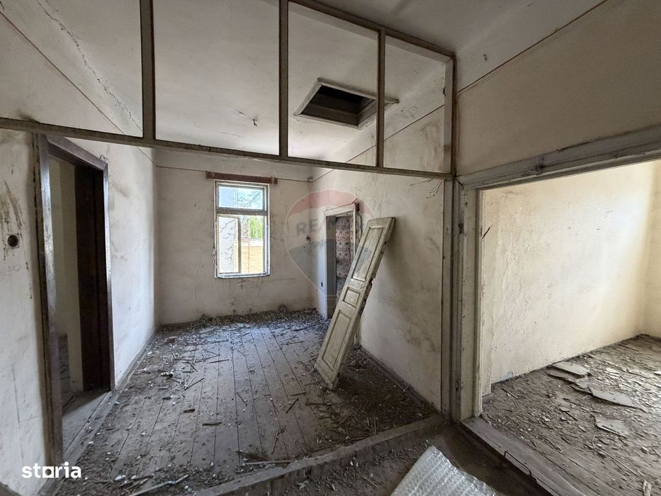 Clădire istorică P+1, 428 mp – Ultracentral Adjud
