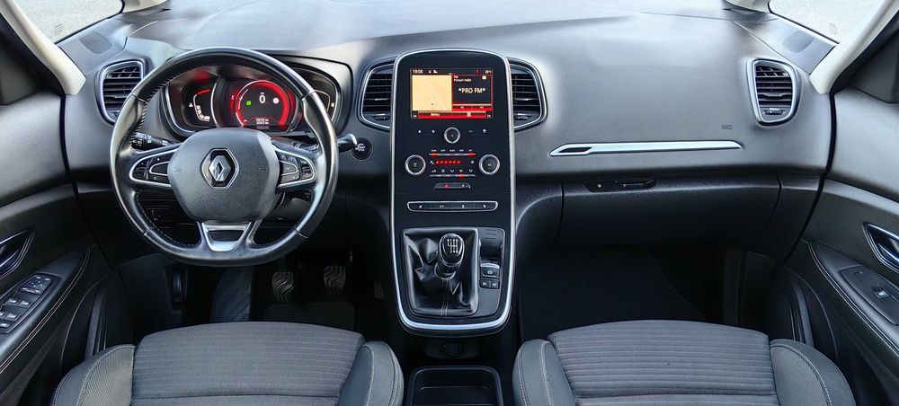 Renault Grand Scenic, 7 locuri, 2017, Lane/side assist, Roti 20"