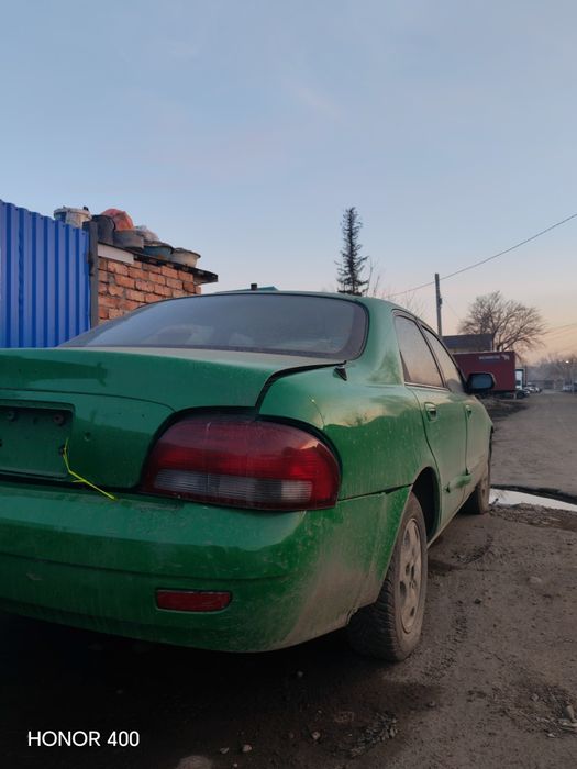 Машина Мазда 626  срочная продажа