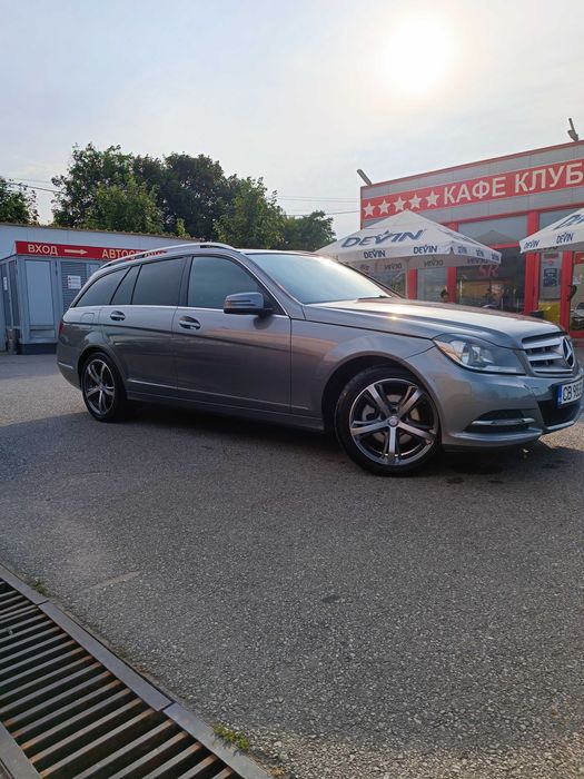 Продава се Мерцедес C220 2013г.