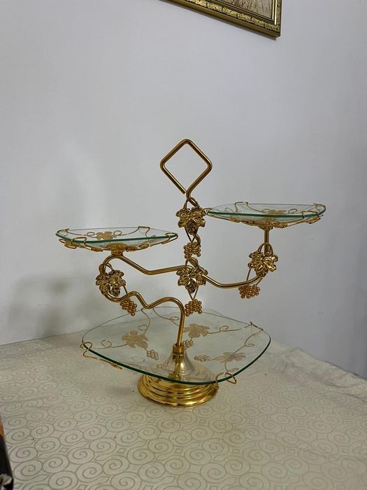 Продаются этажерки для фруктов