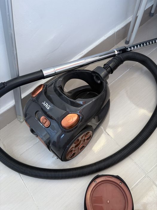 Пылесос ARG отличное состояние