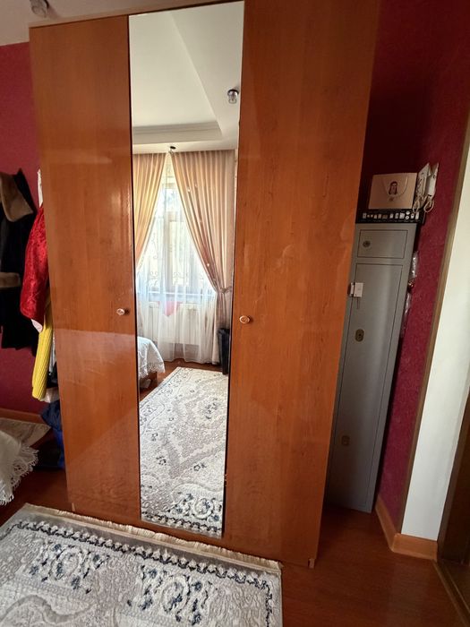 Спальный комплект б/у – полный, в хорошем состоянии