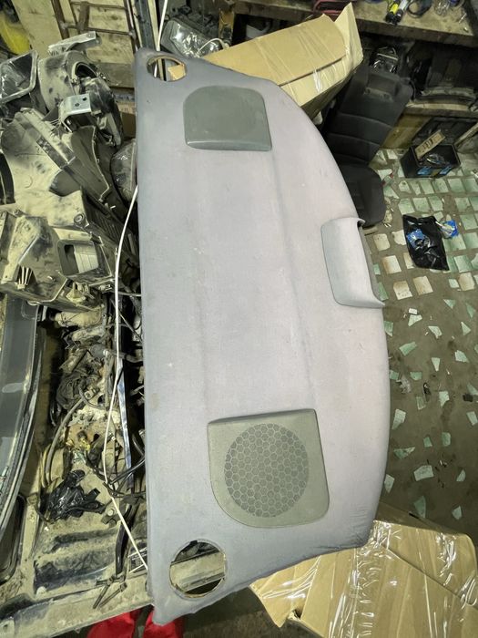 Задняя полка со стоп сигналом Audi A4 B5 седан VAG