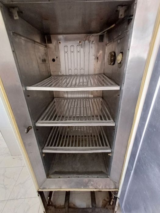 Холодильник продаётся