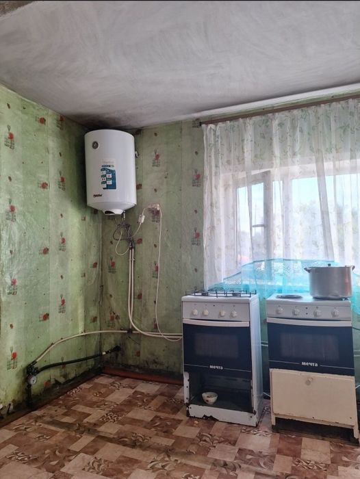 Продам квартиру в двухквартирном доме  в Павлодарском районе село Черн