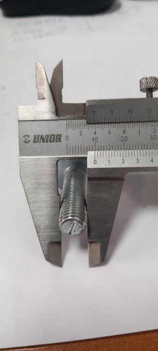 Suruburi cap hexagonal + piulițe