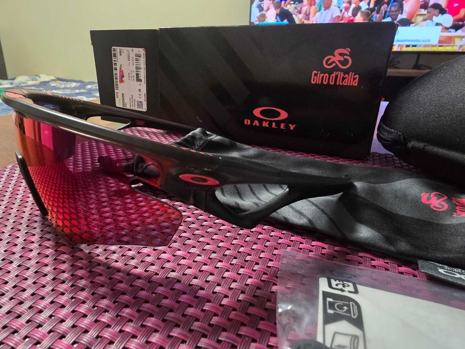 Oakley Sphaera Slash Giro D'Italia giro grey smoke/prizm road