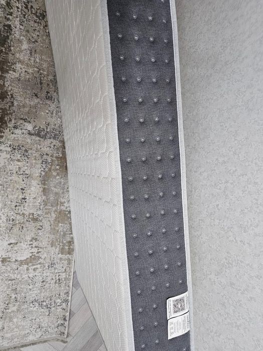 Диван раскладной. Матрас ортопедический.