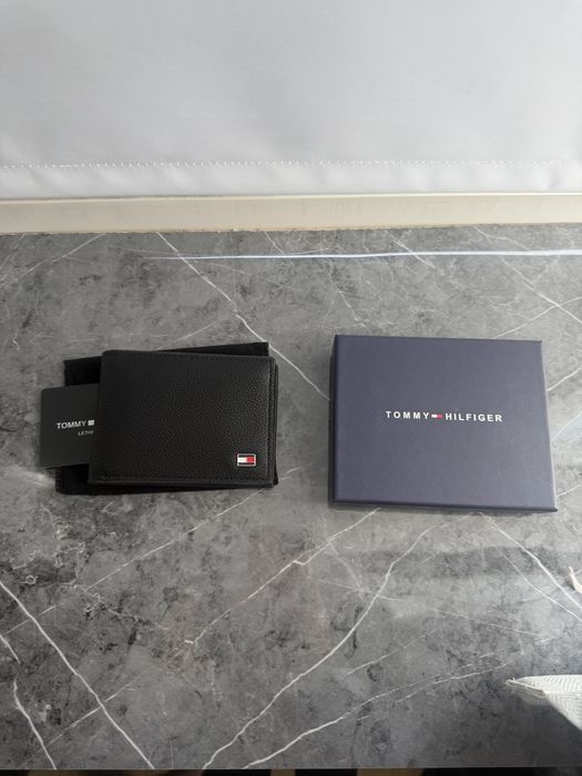 Кошелек (Tommy Hilfiger)