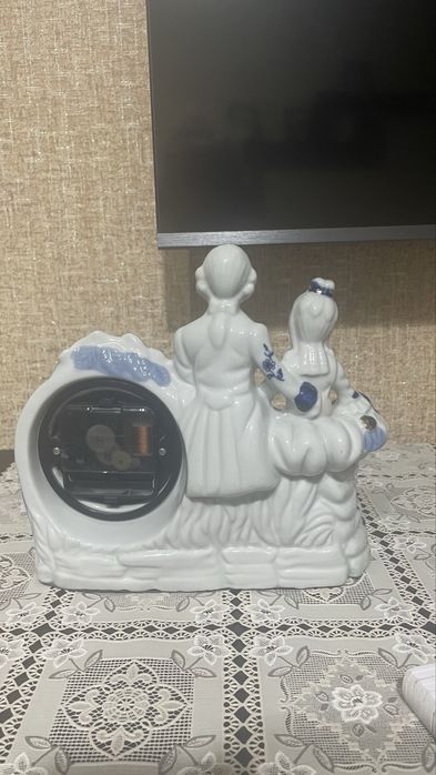 Форфоровые статуэтки