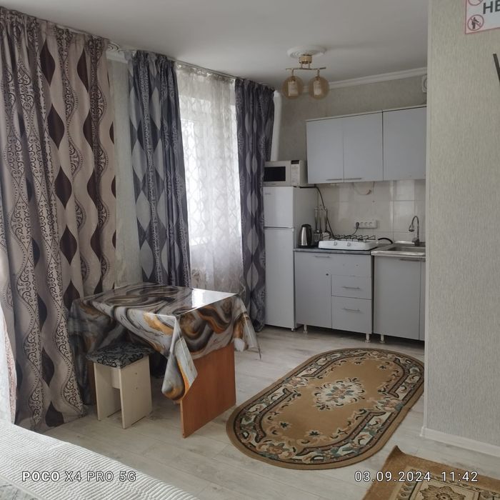 По суточно сдам квартиру