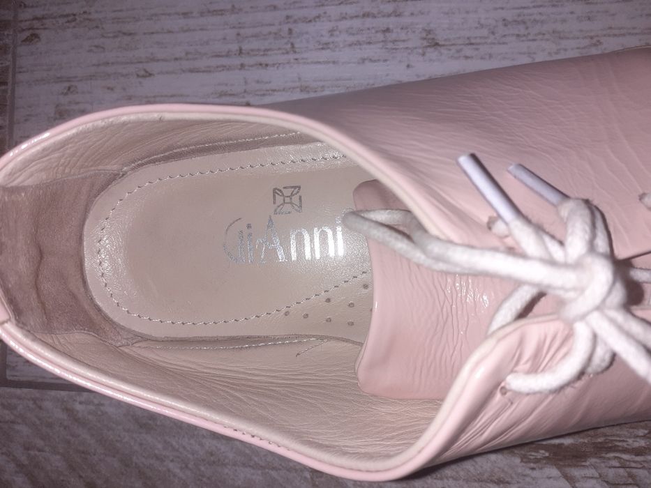 Обувки на GiAnni 40 н