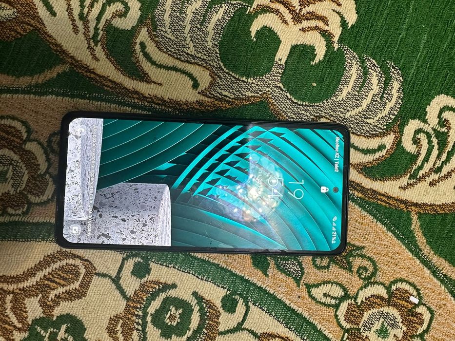 Продам смартфон Samsung galaxy A52