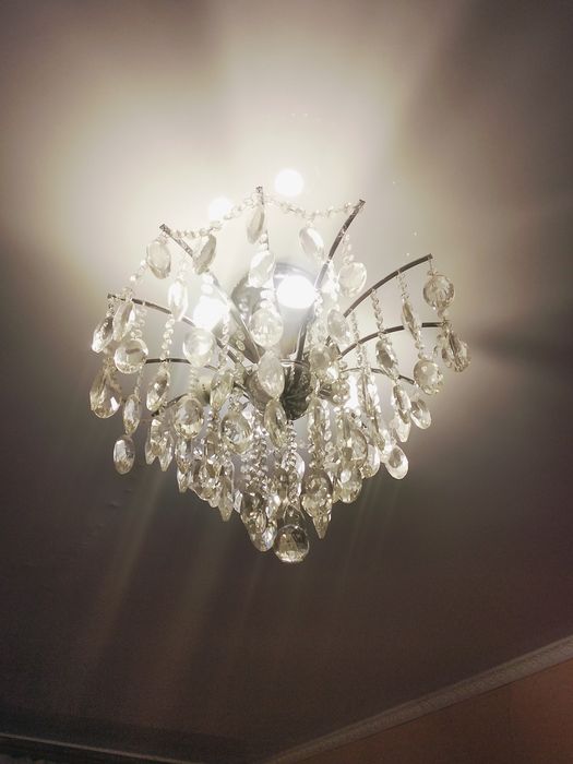 Люстра для гостиной