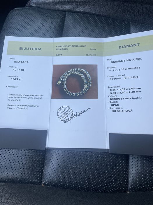 Brățara de  aur cu diamante negre