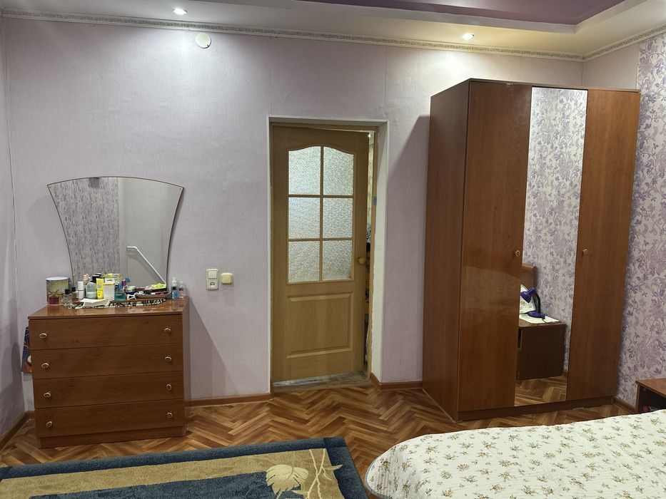 Жер үй сатылады.