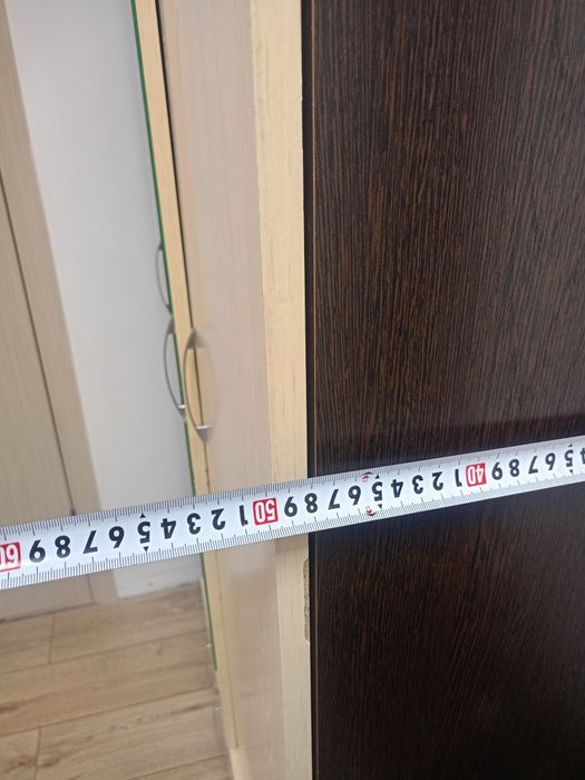 Шкаф трех дверный