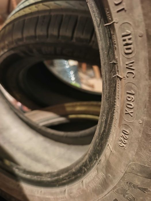 Продавам гуми MICHELIN