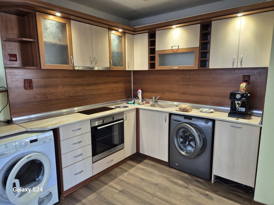 Дава се под наем Тристаен апартамент в Варна, Младост 1 - 100 кв.м за 698.19 € - Снимка #13