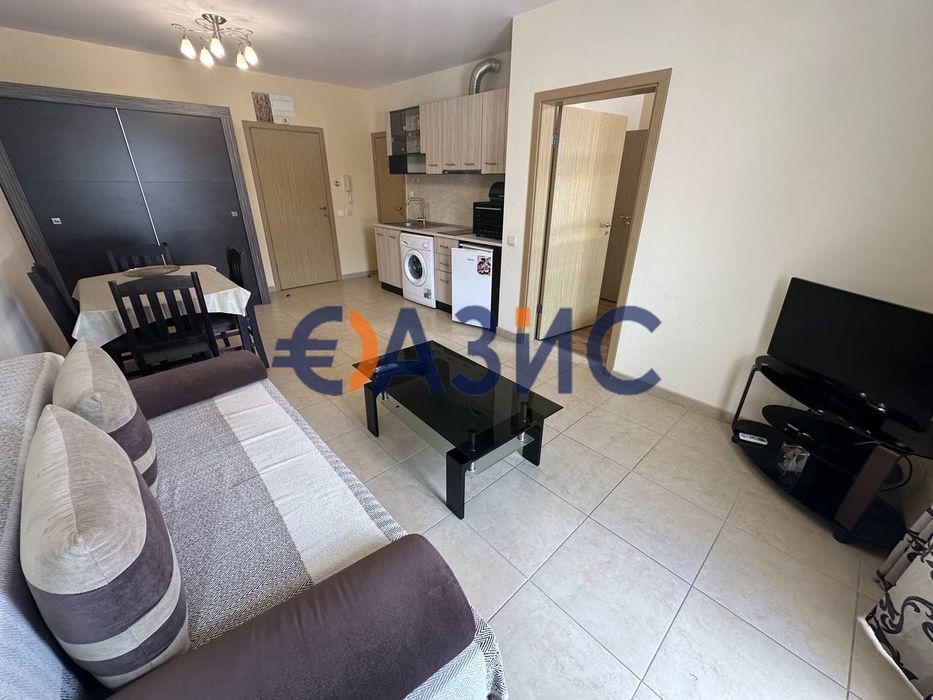 Продава се Двустаен апартамент в к.к. Слънчев бряг - 64 кв.м за 1110 €/кв.м - Снимка #5