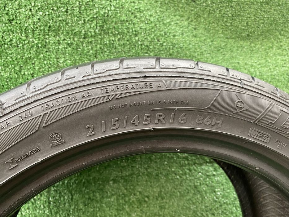 Set 4 anvelope vara 215 45 16 86H Dunlop SP Sport Maxx Dot 2015