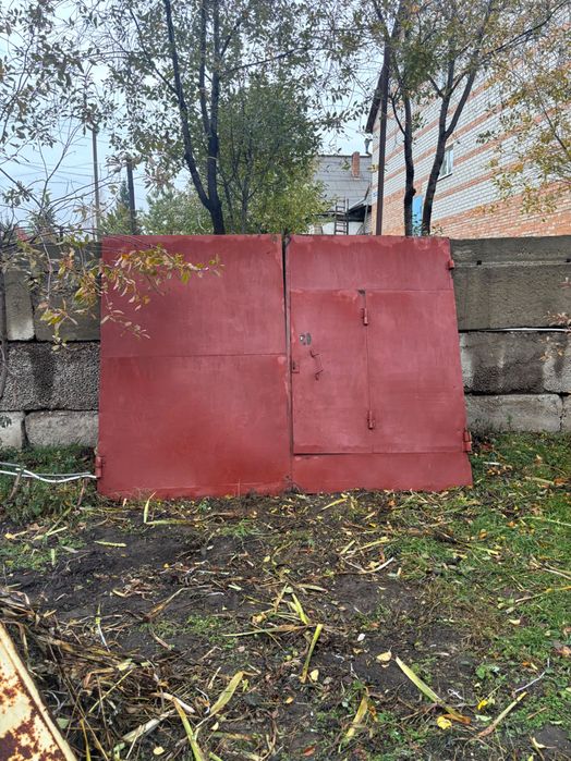 Продам ворота гаражные утеплённые