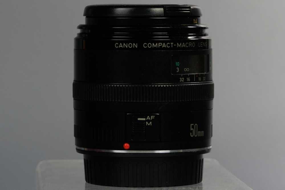 Canon EF 50 f/2.5 Macro