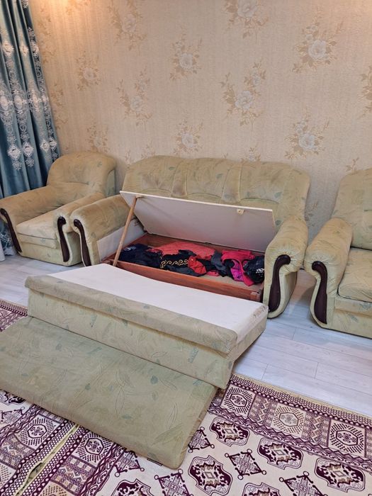 Диван  2 орындығымен