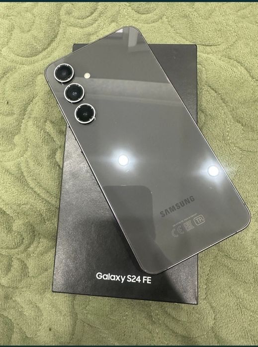 Samsung S24 FE..