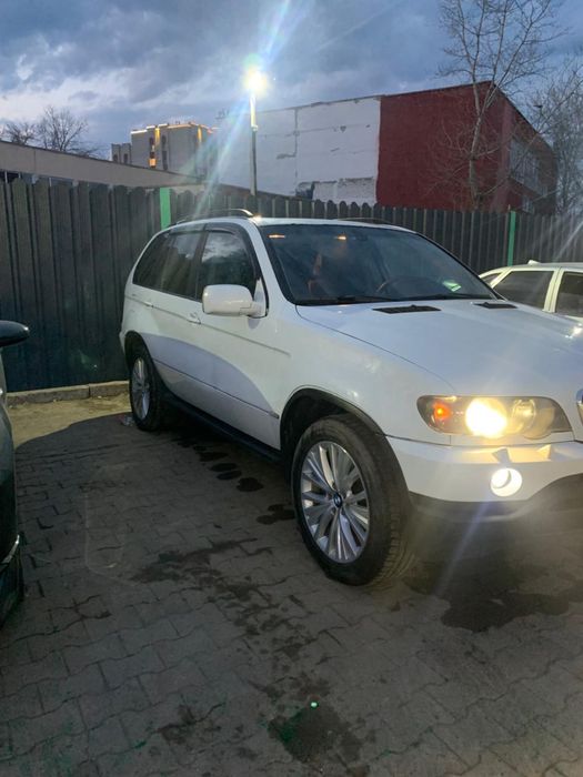 Продам BMW X5 E53 2003год
