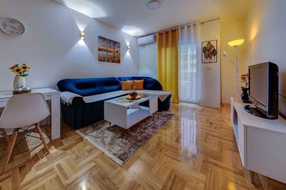 Дава се под наем Двустаен апартамент в Пловдив, Западен - 48 кв.м за 270.3 € - Снимка #1