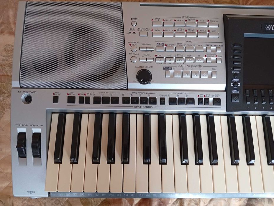 Yamaha PSR 3000 Професионална