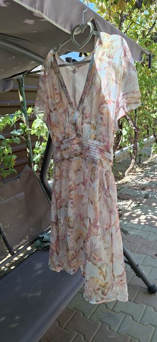 Rochie ocazie marca GUESS