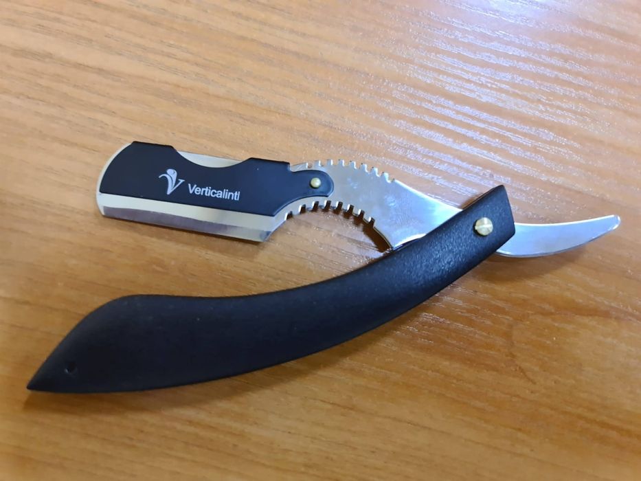 Продам опасную бритву