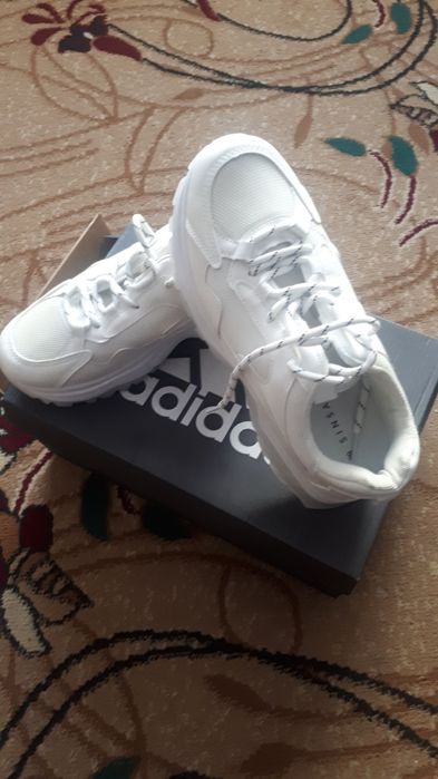 Продаю новые кросоки