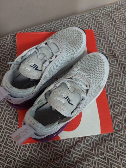 Маратонки NIKE AIR MAX 270