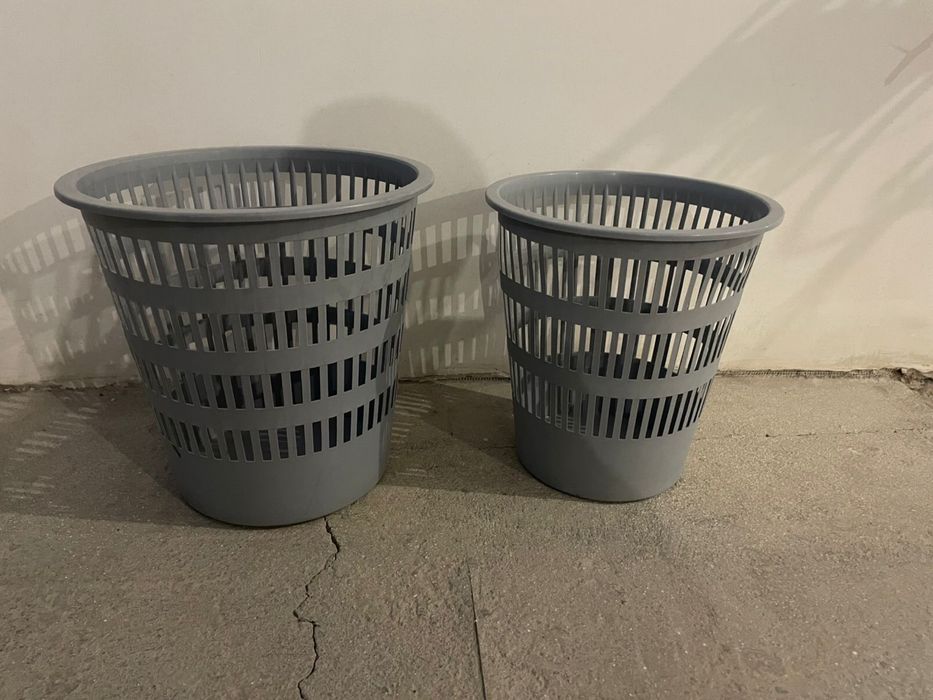 Ведра пластиковые  офисные , серые
