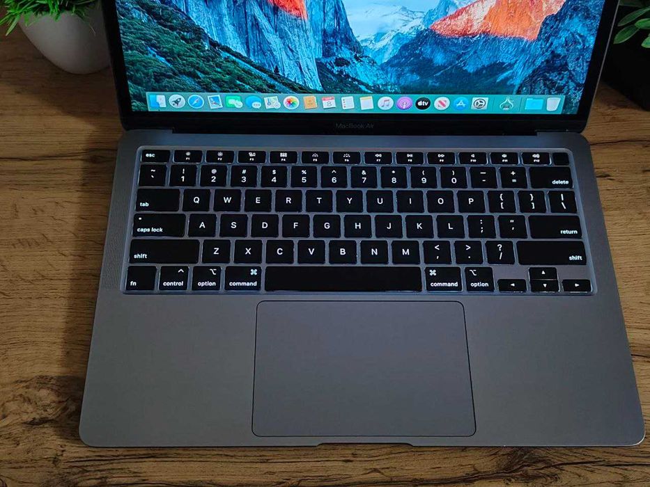[ARZON] Noutbuk MacBook Air 2020 i5 / RAM 8Gb / SSD 256Gb