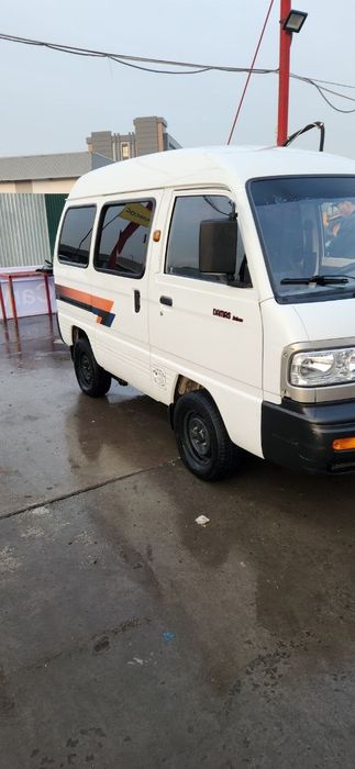 Damas srochna sotiladi