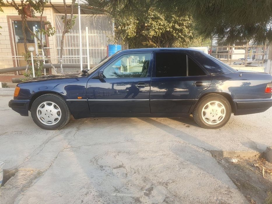 Mercedes-benz w124